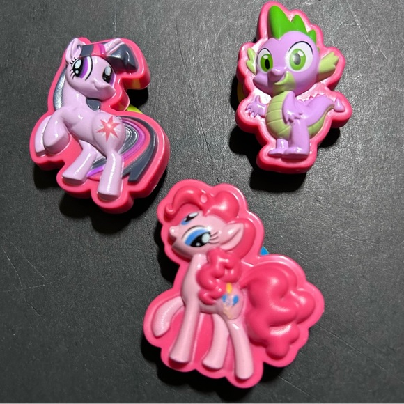NINE 1.75-inch little pony with suction cup - Picture 5 of 5